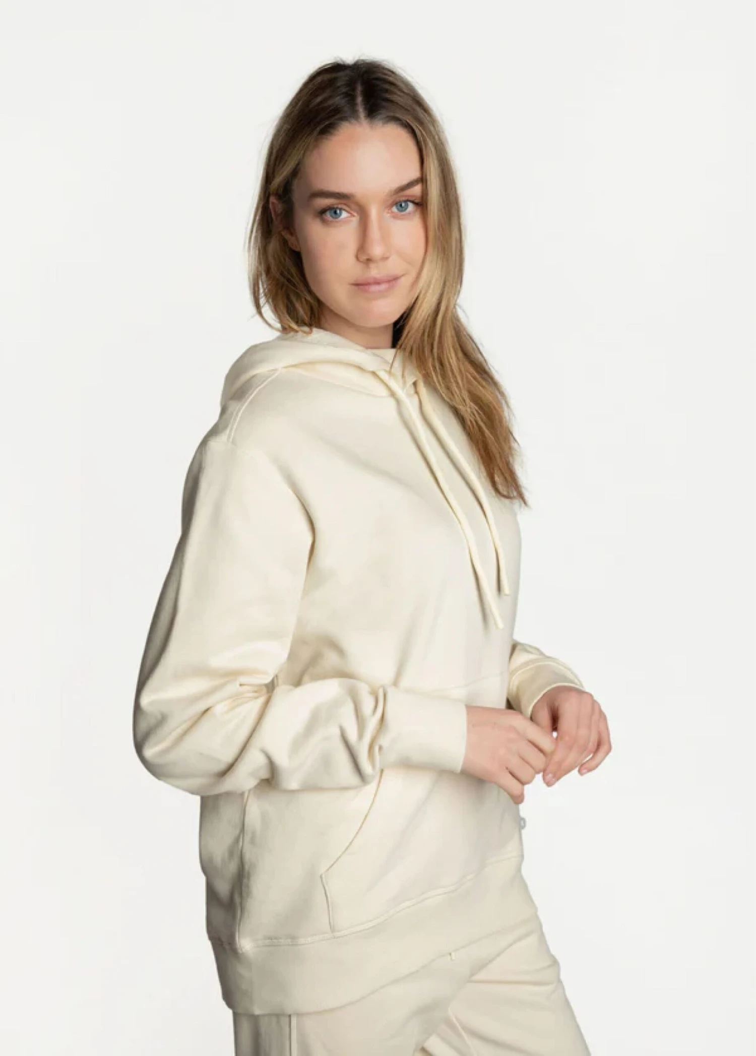 LOLE Essential Organic Cotton Hoodie - Ecru 3 LOLE Essential Organic Cotton Hoodie - Ecru