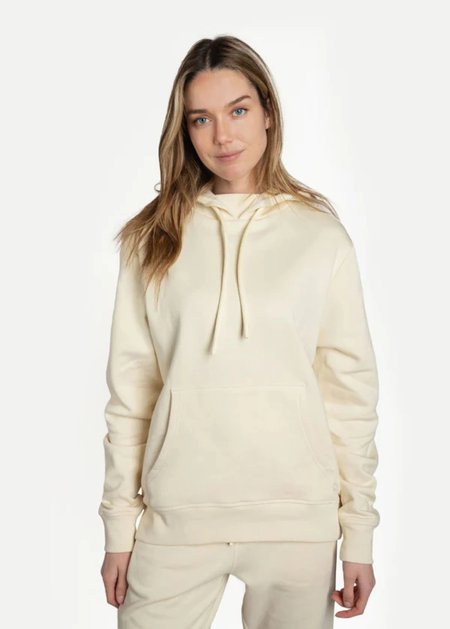 LOLE Essential Organic Cotton Hoodie - Ecru 4 LOLE Essential Organic Cotton Hoodie - Ecru - Image 2
