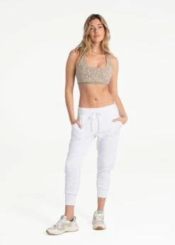 LOLE Half Moon Jogger - White