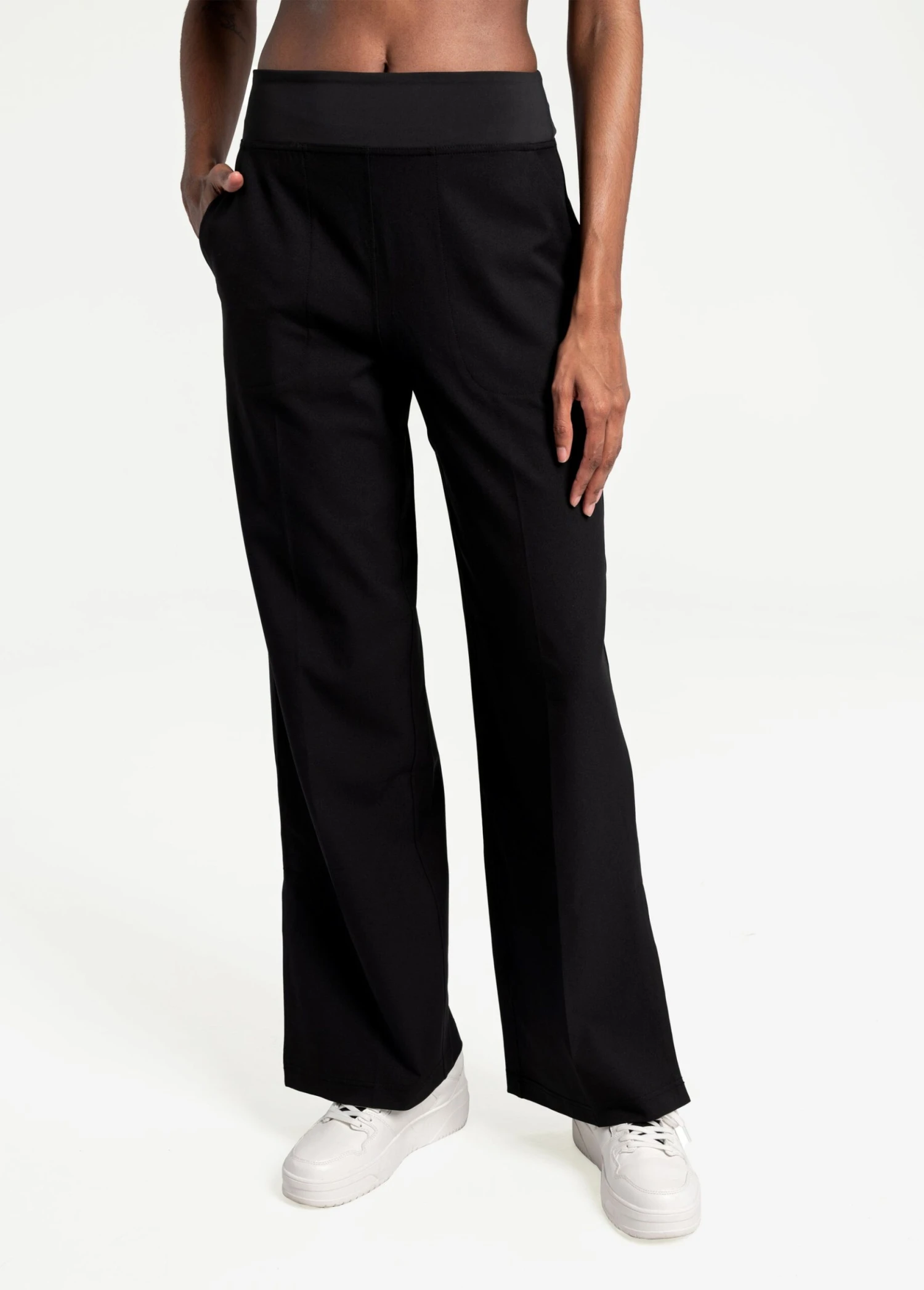 LOLE Connect Wide Leg Pants - Black 4 LOLE Connect Wide Leg Pants - Black - Image 2
