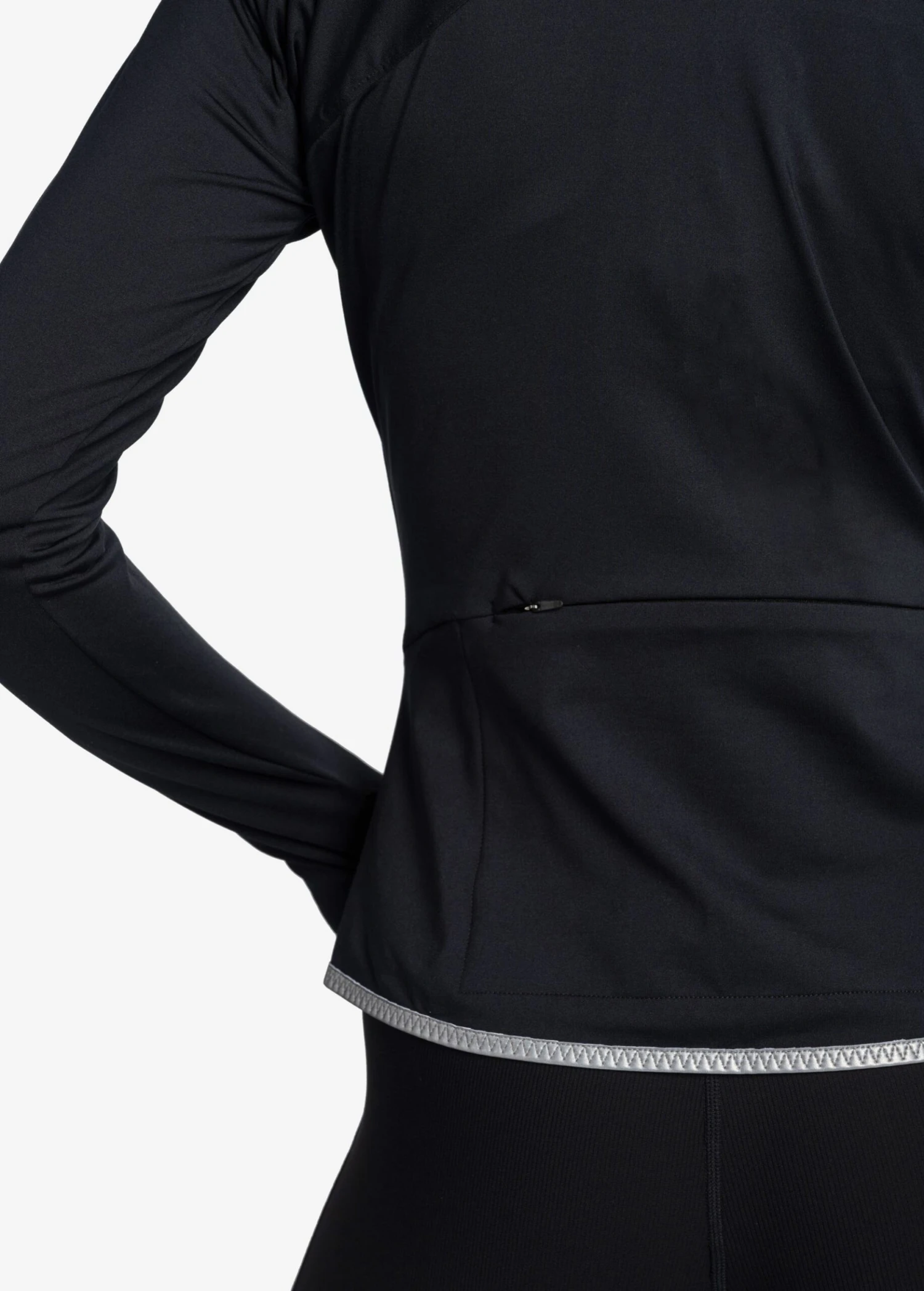 LOLE Just Long Sleeve - Black 8 LOLE Just Long Sleeve - Black - Image 6
