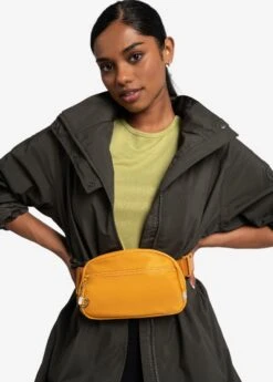 LOLE Everyday Short Sleeve - Pistachio -Draptura Sales LSW4385 V793 5 1900x