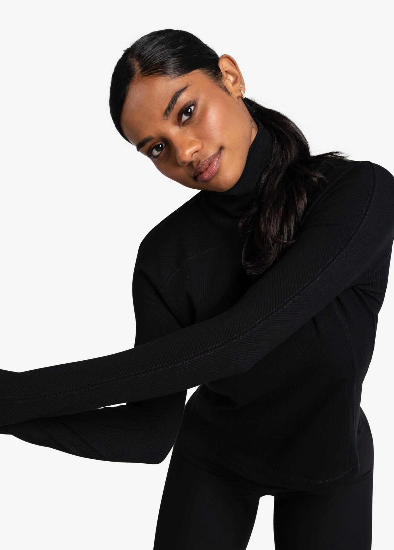 LOLE Traverse Turtle Neck Long Sleeve - Black 8 LOLE Traverse Turtle Neck Long Sleeve - Black - Image 6
