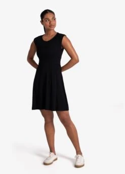 LOLE Traverse Short Sleeve Dress - Black -Draptura Sales LSW4414 N415 3 1900x
