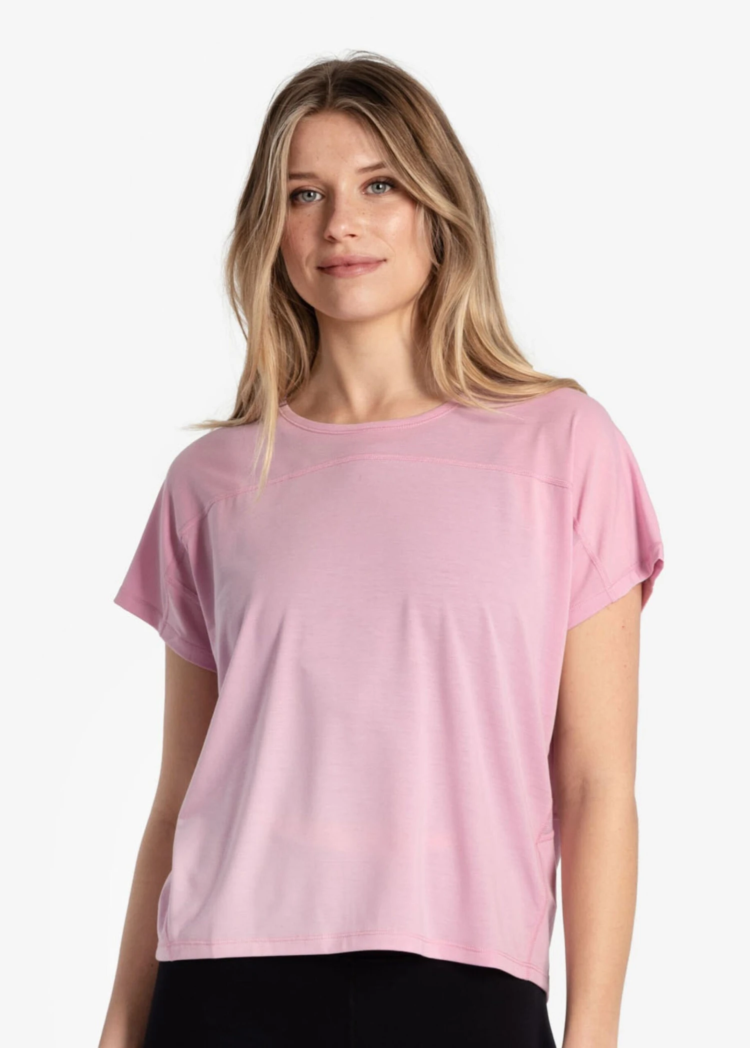 LOLE Active T-Shirt - Verbena 3 LOLE Active T-Shirt - Verbena